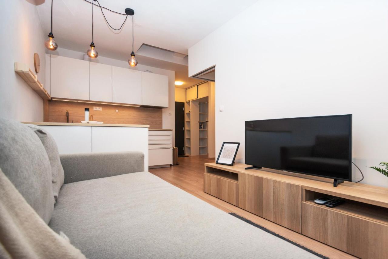 City Center Apartment - Modern & Elegant Bratislava Exteriér fotografie