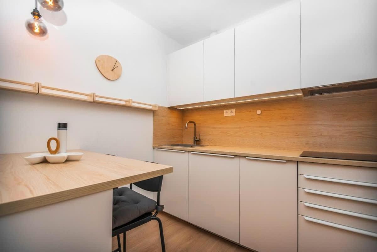City Center Apartment - Modern & Elegant Bratislava Exteriér fotografie
